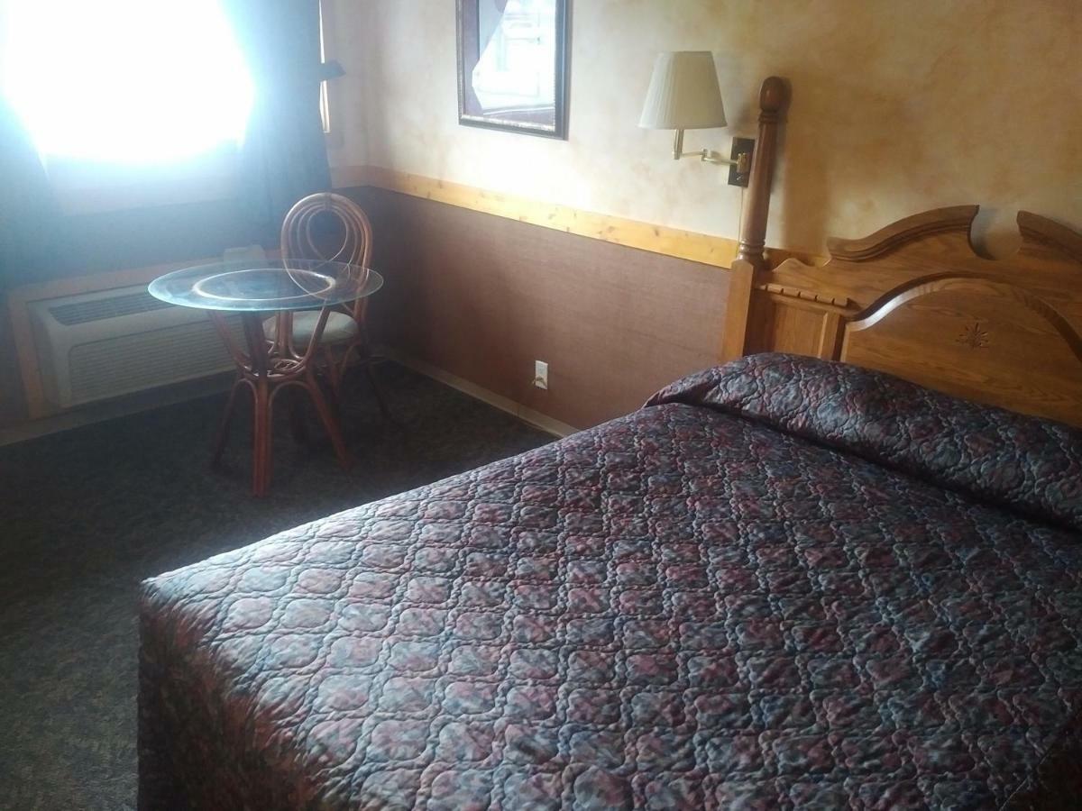 Algoma Motel Wawa Esterno foto